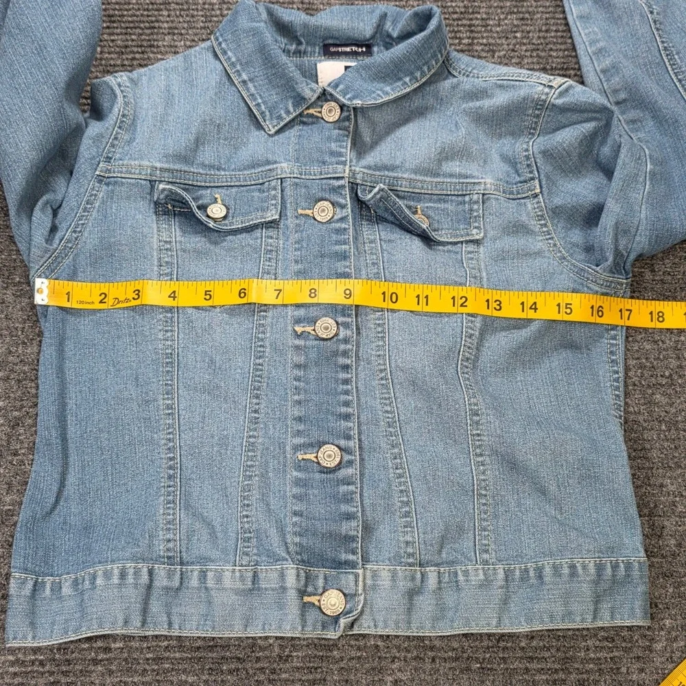 Gap Denim Trucker Jacket Girl's Size XXL Blue Light Wash Button Front Stretch